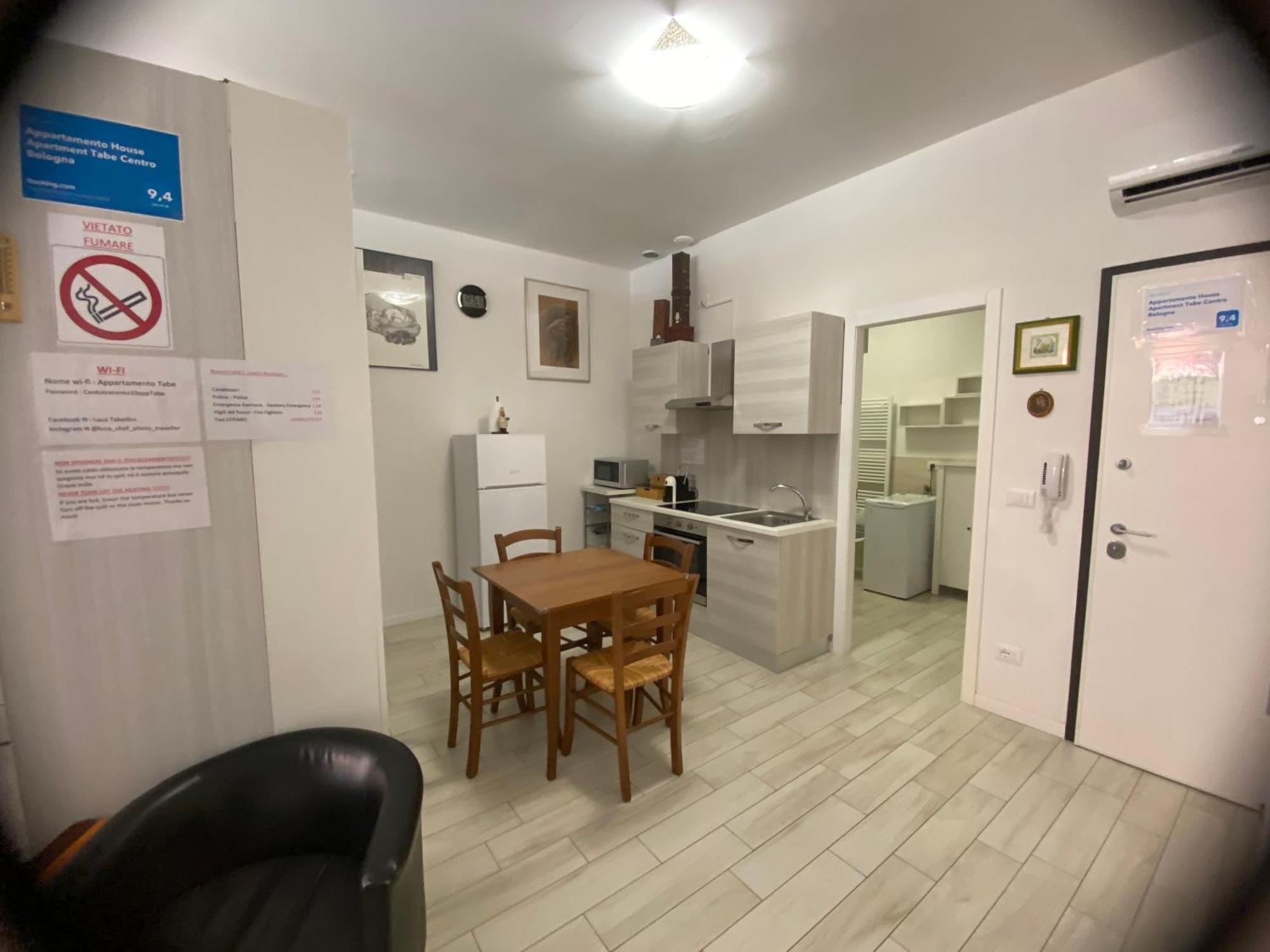 Appartamento House Apartment Tabe Centro Болонья Екстер'єр фото