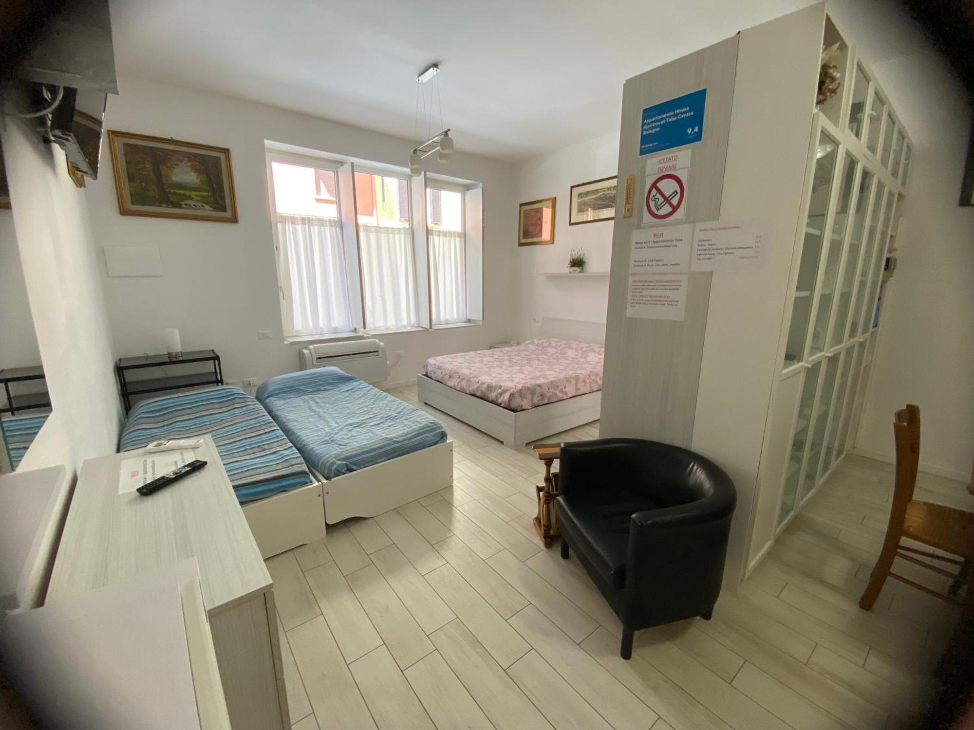 Appartamento House Apartment Tabe Centro Болонья Екстер'єр фото